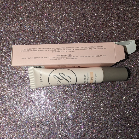 Light ACE BEAUTÉ Eyeshadow Amplifying Base Eyeshadow Primer - Picture 4 of 4